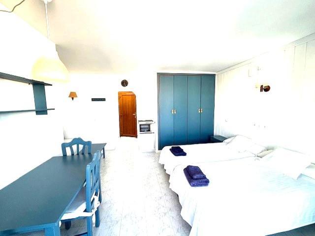 Apartamentos Can Marsalet Puerto Colom Dış mekan fotoğraf
