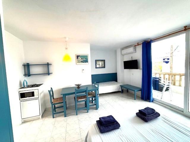 Apartamentos Can Marsalet Puerto Colom Dış mekan fotoğraf