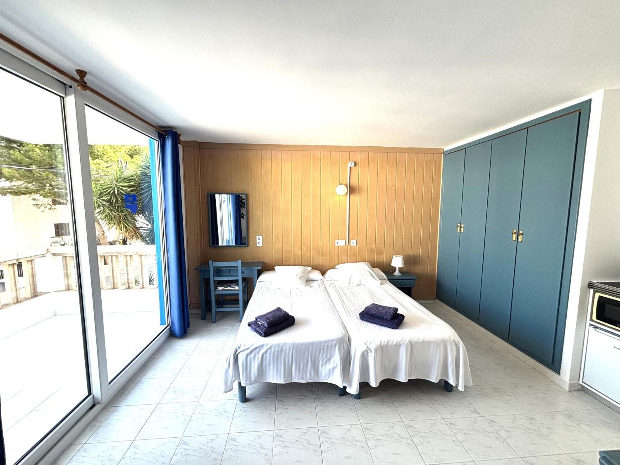 Apartamentos Can Marsalet Puerto Colom Dış mekan fotoğraf